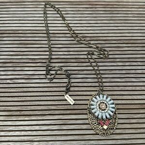 The limited necklace